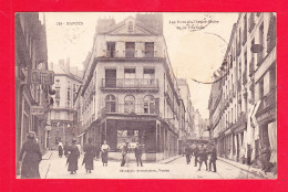 F-44-Nantes-216Ph90  Les Rues De L'Arche Sèche Et De L'Echelle, Animation, Cpa BE - Nantes