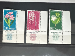 1961 Flowers  MNH - Unused Stamps (with Tabs)