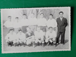 Carte Photo , équipe De Football  Et L'entraineur - Calcio