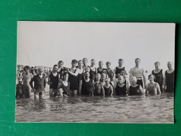 Carte Photo Bord De Mer , Baigneurs - To Identify