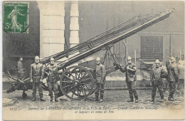 CARTE METIERS SAPEURS POMPIERS. DE LA VILLE DE PARIS LA GRANDE ECHELLE - Pompieri