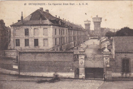 DUNKERQUE  -  NORD  -  (59)   -  CPA ANIMEE DE 1927  -  LA CASERNE JEAN  BART. - Dunkerque