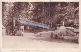 7-06086 01 02+16 - MOULINET - TURINI - LA FONTAINE WAGNER ET L'ENTREE DE LA ROUTE DE MOULINET - L'Escarène