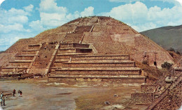 PYRAMIDE DE LA LUNE / ST JEAN TEOTIBUACAN / MEXICO / VOIR SCAN - Mexique