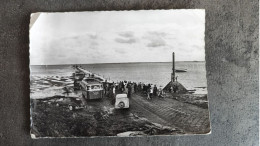 ED JEHLY POUPIN CARTE POSTALE CP NOIRMOUTIER PASSAGE DU GOIS AUTOCAR PEUGEOT 203 ANNEES 50 BE - Bus & Autocars