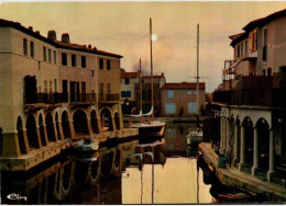 PORT GRIMAUD. -  Coucher De Soleil Sur La Cité Lacustre    Cachet Postal. 1975 - Port Grimaud