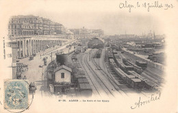 CPA ALGERIE / ALGER / LA GARE ET LES QUAIS / TRAIN - Algiers