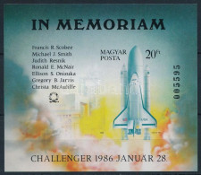 ** 1986 In Memoriam Challenger Vágott Blokk (4.500) - Andere & Zonder Classificatie