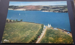 Salles-Curan - Vue Aérienne - Le Lac De Pareloup Avec Hostellerie Du Levezou.  Ancien Château Féodal - CIM - Millau