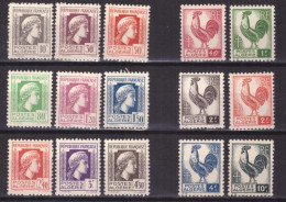 Algérie - Coq & Marianne  -Série De 15 Timbres Neufs ** Cote 11.5 € - Unused Stamps