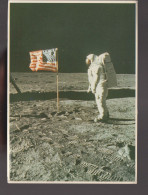 Apollo 11 - Première Marche Lunaire - Aldrin Pose Devant Le Drapeau Américain - Juillet 1969 - Spazio