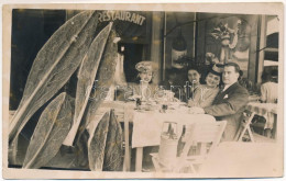 * T3 1940 Sepsiszentgyörgy, Sfantu Gheorghe; étterem Terasza Vendégekkel / Restaurant Terrace With Guests. Photo (EB) - Unclassified