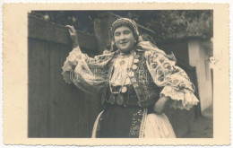 T2/T3 1934 Székesút, Secusigiu; Román Népviselet / Romanian Folklore. Photo (fl) - Non Classés