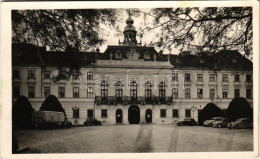 T2/T3 1941 Zombor, Sombor; Vármegyeház, Autók, Teherautó / County Hall, Automobiles, Truck (gyűrődések / Crease) - Ohne Zuordnung