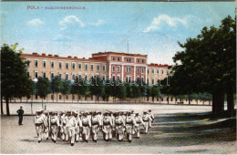 ** T1/T2 Pola, Pula; K.u.K. Kriegsmarine Maschinenschule / WWI Austro-Hungarian Navy Machinery School With Mariners. C.  - Ohne Zuordnung