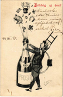 T2/T3 1903 Boldog Újévet! / New Year Greeting Art Postcard, Chimney Sweeper With Champagne, Pigs And Clovers (fl) - Unclassified