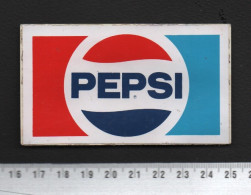 - A124 / AUTOCOLLANT - PEPSI / BOISSON - Autocollants