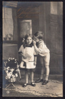 Deustchland - 1906 - Kinder - Junge Und Mädchen Erzählen Ein Geheimnis - Retratos