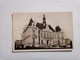 Carte Postale - Niort - L' Hôtel De Ville    (2ip) - Niort