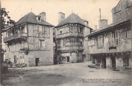 63 - Chateldon Maison Du XVIe Siècle - Chateldon