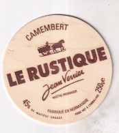 Etiquette  Ou Dessus De Boîte  De Fromage - CAMEMBERT LE RUSTIQUE - Cheese