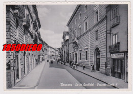 BENEVENTO - CORSO GARIBALDI - PALAZZO PAOLO V F/GRANDE VIAGGIATA 1959?  ANIMAZIONE TABACCHI - Benevento