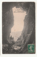 22 . Perros Guirec . Dans La Grotte De Trestrignel  1906 - Perros-Guirec