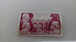 LR / FRANCE 1950 - Y.T. N° 897 - NEUF* - Unused Stamps