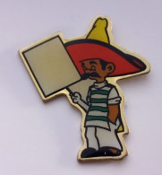 A212 Pin's Mexique Mexicain Avec Sombrero Achat Immédiat - Berühmte Personen