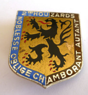 INSIGNE 2° REGIMENT DE HUSSARDS - Lion Des Flandres Noir - Dos Guilloché Argenté - DRAGO PARIS H 583 - Armée De Terre