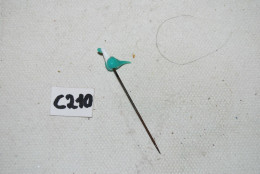 C210 Ancienne Pince à Cheveu - Chapeau - Andere & Zonder Classificatie