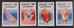 Coquillages Shells // Série Complète Neuve ** MNH ; Grenade Grenadines YT 670/673 (1986) Cote 16 € - Schelpen