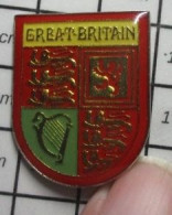 1920 Pin's Pins / Beau Et Rare / AUTRES / GRAND BLASON GREAT BRITAIN ECUSSON ARMOIRIES LEOPARDS DE NORMANDIE ... - Autres & Non Classés