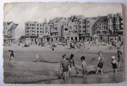 BELGIQUE - FLANDRE OCCIDENTALE - KOKSIJDE (COXYDE) - La Plage Et La Digue (côté Est) - Koksijde