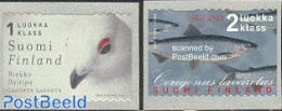 Finland 2000 Animals 2v S-a, Mint NH, Nature - Birds - Fish - Unused Stamps