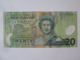 New Zealand 20 Dollars 1999 Banknote See Pictures - Neuseeland