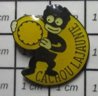 2120  Pin's Pins / Beau Et Rare / ALIMENTATION / CACHOU LAJAUNIE ETRE DE PETITE TAILLE ISSU DE LA DIVERSITE COLO - Levensmiddelen