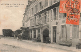 FRANCE - Avallon - L'hôtel De La Poste Et La Place Vauban - Carte Postale Ancienne - Avallon