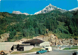 Automobiles - Chamonix - Pelerins - Entrée Du Tunnel Sous Le Mont Blanc Et L'Aiguilles Du Midi - Caravane - CPM - Voir S - Voitures De Tourisme