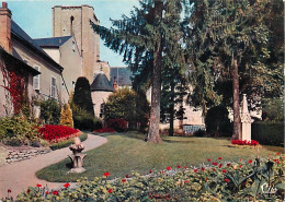 45 - Pithiviers - Les Jardins De La Mairie - CPM - Voir Scans Recto-Verso - Pithiviers