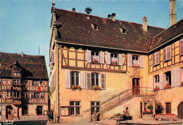 FRANCE - Turckheim (Haut Rhin) - Vue Sur La Mairie Et L'hôtel Des Deux Clefs - Vue D'ensemble - Carte Postale Ancienne - Turckheim