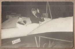 CPA AVIATION AVION - TB GROS PLAN Passager + PILOTE Dans AVION De Nuit - Précurseur MODELE ? - ....-1914: Precursori