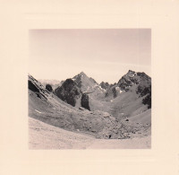 ALPES LA ROCHE BLANCHE VUE DU COL DE LA GYPIERE ALPINISME  PHOTO ORIGINALE  8 X 8 CM - Lugares