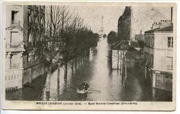 CPA 9 X 14  PARIS Paris Inondé (janvier 1910) Rue St Charles (Grenelle)   Au Loin La Tour Eiffel   Inondations  Crue - Inondations De 1910