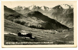 CPSM 9 X 14 GEP Isère  L'ALPE D'HUEZ (1850) Hôtel Des Trois Dauphins Et La Muzelle (3465) - Non Classés