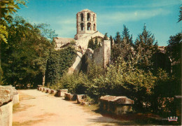 ARLES Les Alyscamps Necropole Antique L Eglise St Honnorat 28(scan Recto-verso) MD2596 - Arles
