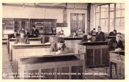 TOURNAI - Ecole Provinciale Des Textiles Et De Bonneterie - Salle De Dessin Industriel - Tournai