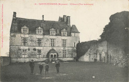 Ste Suzanne * Le Château Du Village , Vue Intérieure - Sainte Suzanne
