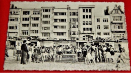 MARIAKERKE  -  OOSTENDE  - 2  Postkaarten  :   Dijk En Strand  En  O. L. V. Koningin - Oostende