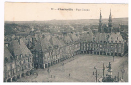 CPA CHARLEVILLE Place Ducale - Charleville